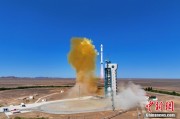 六爻详解我国首颗地球物理场探测业务卫星“张衡一号”02星成功发射