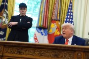 六爻详解马斯克：我进退两难
